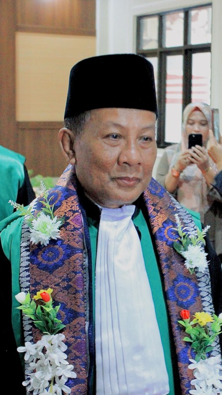 Drs. H. Muhammad Iqbal Amin, M.H.